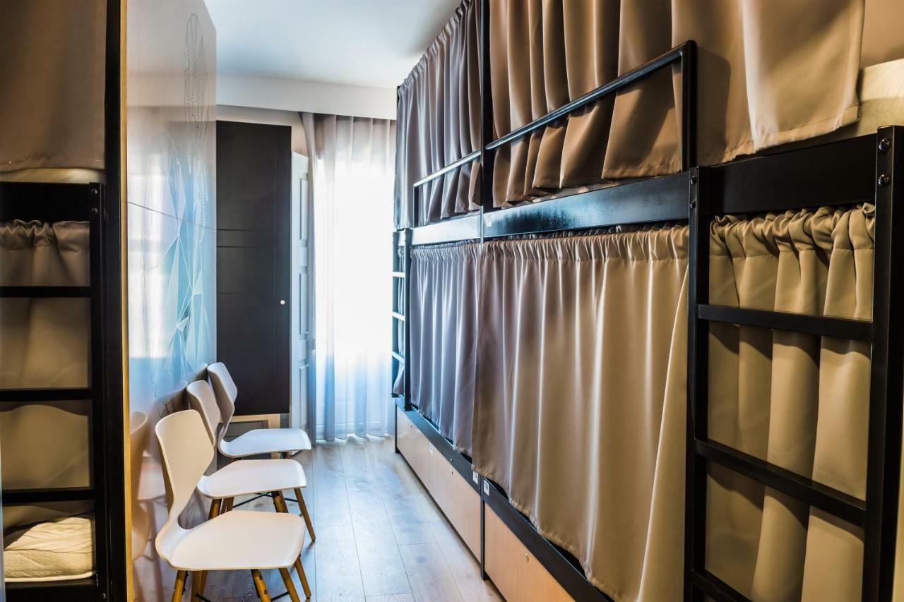 In Barcelos Hostel & Guest House Екстер'єр фото